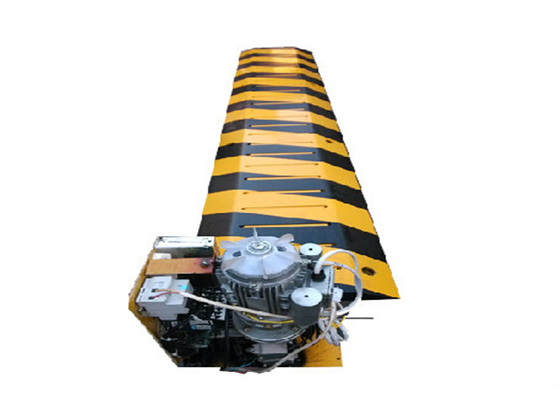 Negro/amarillo asesino automático del neumático de la seguridad retractable de 3 metros para la prisión