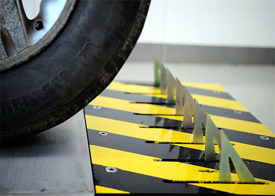 Clavo de neumático bidireccional para seguridad vial con púas de acero inoxidable 304, capacidad de peso de 40T y tiempo de elevación de 2s