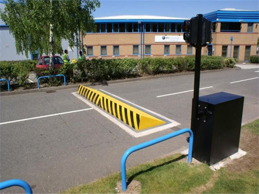 Bloqueador vial hidráulico de acero A3 de 80T totalmente automático con control remoto para seguridad