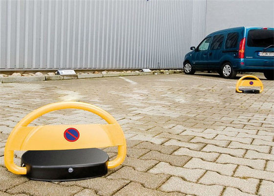 Bloqueo de estacionamiento para coche automático con control remoto, con voltaje nominal de DC6V y altura de descenso de 80 mm para espacios de estacionamiento seguros