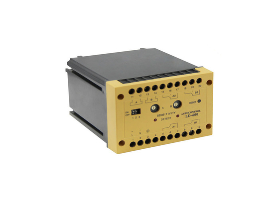 CA 220V de la entrada/de la salida del coche de bobina del doble del detector del tráfico del lazo inductivo de 4 frecuencias