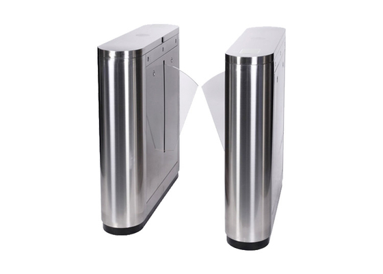 Puerta de velocidad retractable de la entrada de la barrera DC24V de la altura de la cintura del brazo del lector de tarjetas del RFID los 27cm